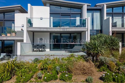 2 bedroom flat for sale, Apt 2 The Dunlin