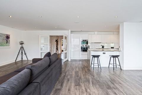 2 bedroom flat for sale, Apt 2 The Dunlin