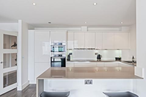 2 bedroom flat for sale, Apt 2 The Dunlin