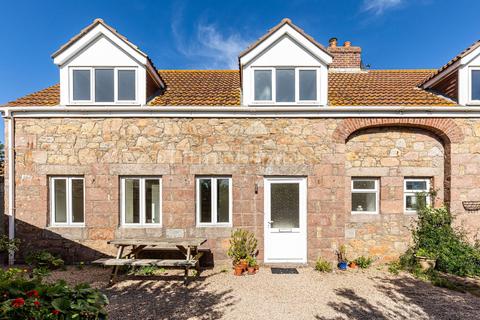 undefined, 2 Greenfields Cottages