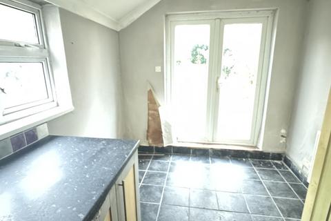 3 bedroom semi-detached house for sale, 150 Hawthorn Bank, Spalding, Lincolnshire PE11 2UN