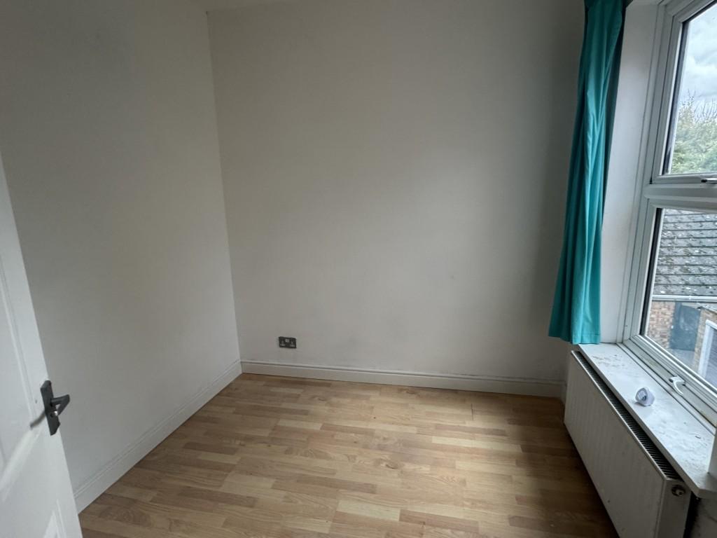 6  Medium  T202510282240.jpg