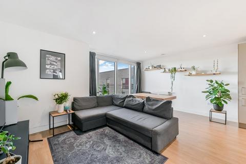 undefined, Silchester Apartments TW7