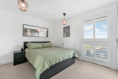 undefined, Silchester Apartments TW7