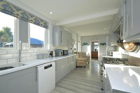 undefined, IDEAL FAMILY HOME * LAKE