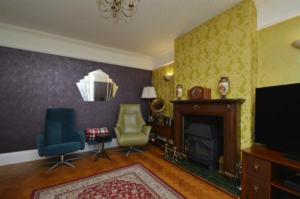 Lounge2.jpg