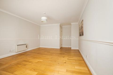 2 bedroom end of terrace house for sale, 15 Mariner Cottages