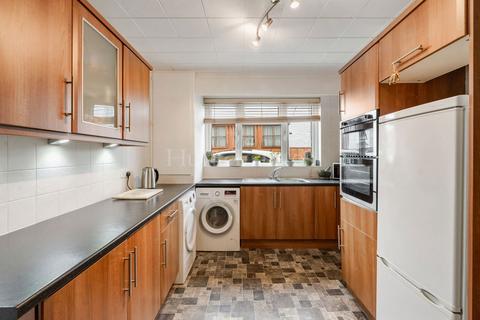1 bedroom flat for sale, Apt 2 Grudin Villa