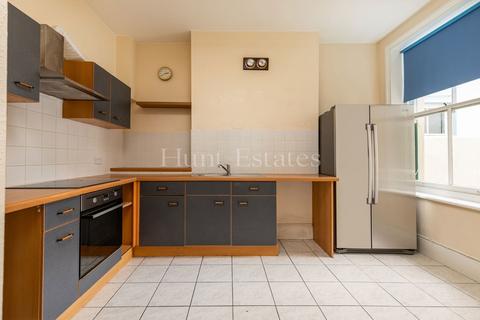 undefined, Bottom Flat 5 Windsor Villas
