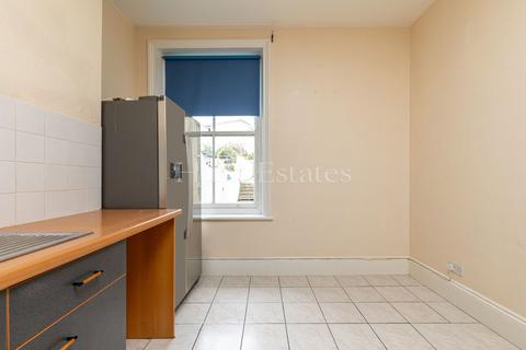 undefined, Bottom Flat 5 Windsor Villas