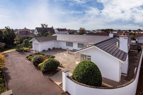 3 bedroom detached house for sale, 10 Le Clos Du Mont Arthur
