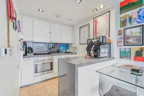 1 bedroom flat to rent, Empire Square West, London SE1