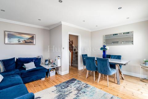 3 bedroom terraced house for sale, 2 Lido Bay