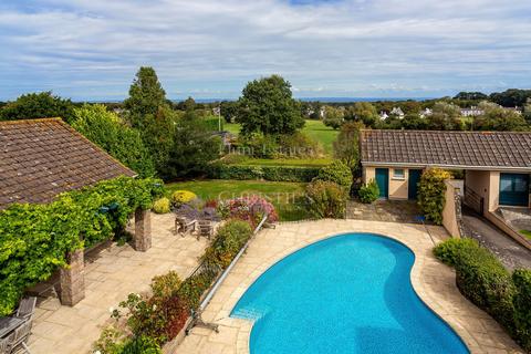 4 bedroom detached house for sale, Jardin des Raisies