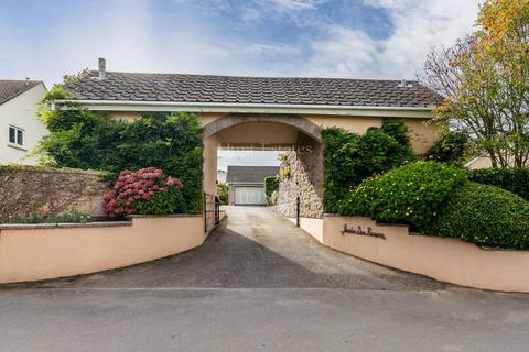 4 bedroom detached house for sale, Jardin des Raisies