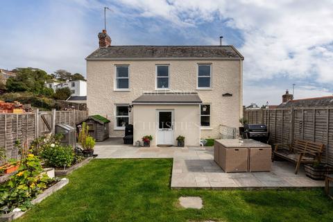 4 bedroom semi-detached house for sale, Northdale, La Rue De Haut, St Lawrence,JE3 1JZ