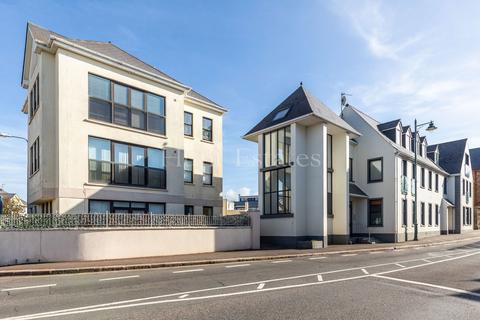 2 bedroom flat for sale, Apt 3, Devonshire Apartments