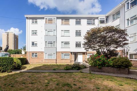 2 bedroom flat for sale, Apt 71 Marett Court