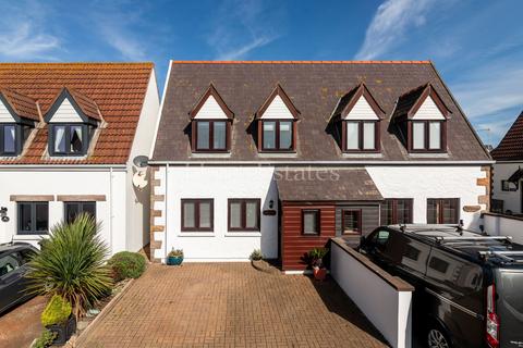 2 bedroom semi-detached house for sale, Pebbles Cottage