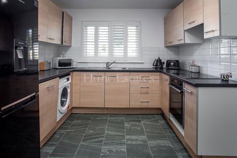 3 bedroom semi-detached house for sale, 21 Le Clos Vaze