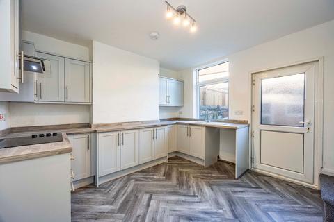 2 bedroom house to rent, Queen Street, Langley Mill, NG16