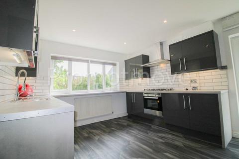 undefined, Crabtree Lane Harpenden AL5 5TA