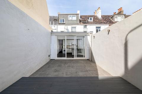 1 bedroom flat for sale, Apt 1, 114 Halkett Place
