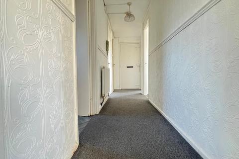 undefined, Denham Close, Luton, Bedfordshire
