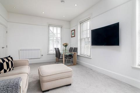 2 bedroom duplex for sale, Apt 3, 24 St Marks Road