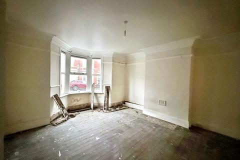 undefined, Wingrove Gardens, Newcastle upon Tyne, Tyne and Wear, NE4 9HS