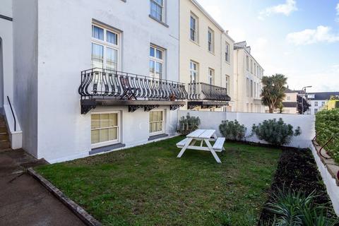 6 bedroom semi-detached house for sale, 8 Raleigh Avenue