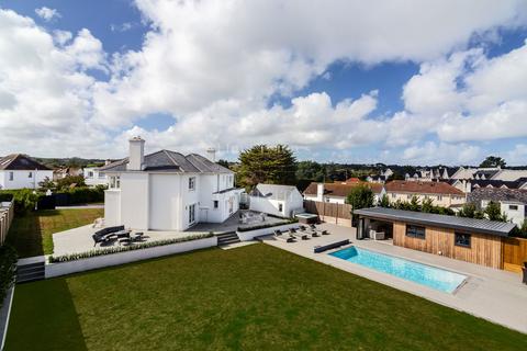 4 bedroom detached house for sale, The Riddings