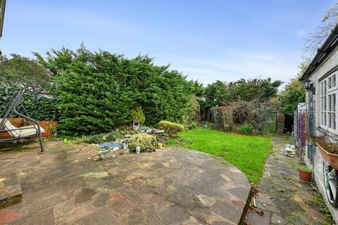 undefined, East Mead, Ruislip, HA4