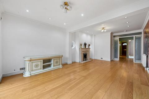 undefined, East Mead, Ruislip, HA4