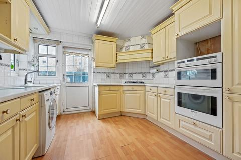 undefined, East Mead, Ruislip, HA4