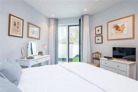 undefined, Mackenzie House, London SW6