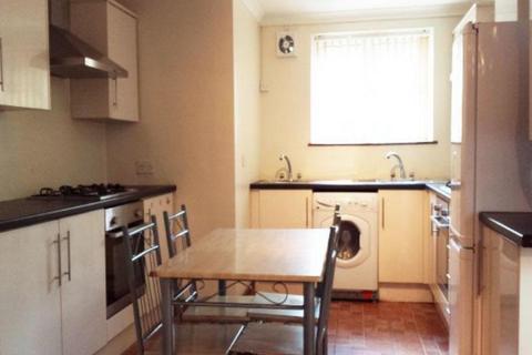 7 bedroom terraced house to rent, Coburn Street
