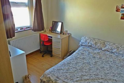 7 bedroom terraced house to rent, Coburn Street