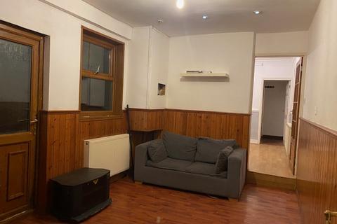 1 bedroom flat to rent, Dallow Road, Luton LU1