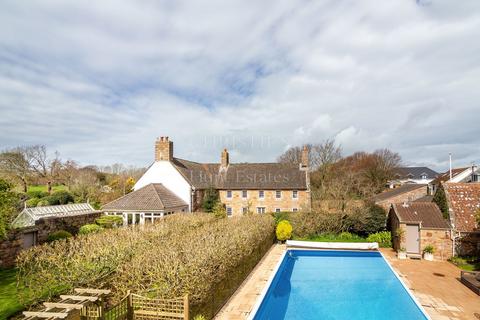 9 bedroom detached house for sale, Old Farm
