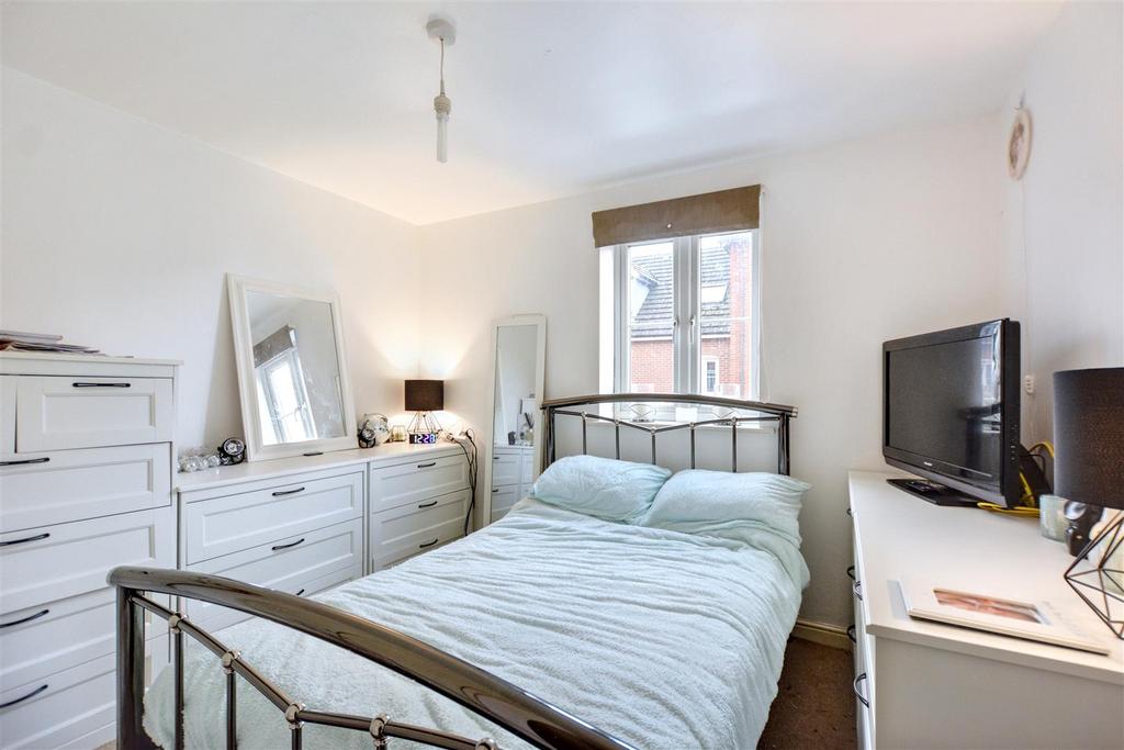 Bedroom 1 1.jpeg