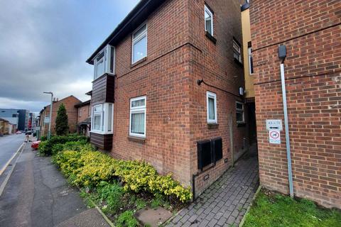 undefined, Luton LU1