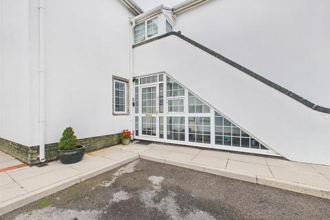 2 bedroom apartment for sale, Porthcawl CF36