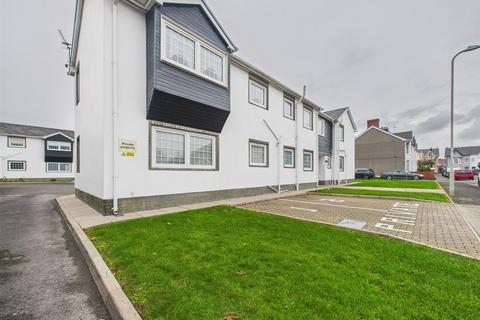 2 bedroom apartment for sale, Porthcawl CF36