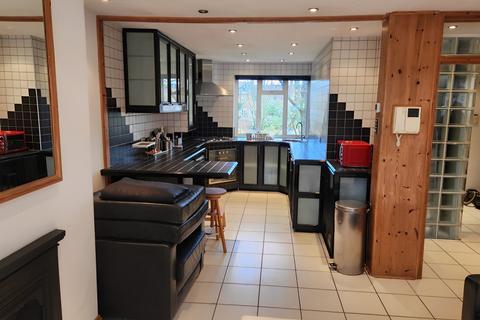 1 bedroom flat to rent, Burns House, N16 8TX