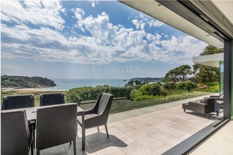 4 bedroom detached house for sale, Clos Du Roche