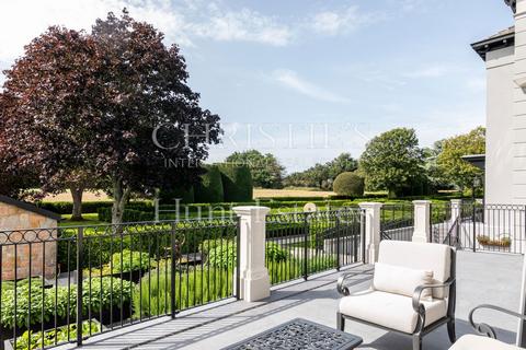 8 bedroom detached house for sale, Sunningdale Manor
