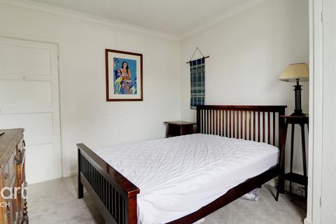 2 bedroom apartment to rent, Regina Road, NORWICH