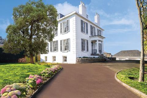 5 bedroom detached house for sale, Fauvic House