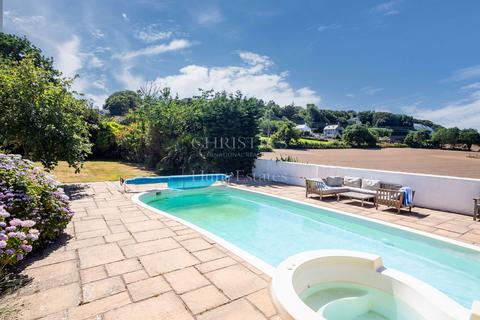 5 bedroom detached house for sale, Fauvic House